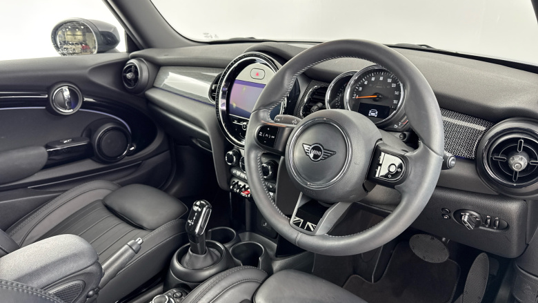 MINI Hatchback 1.5 Cooper Exclusive 3dr Auto Petrol Hatchback